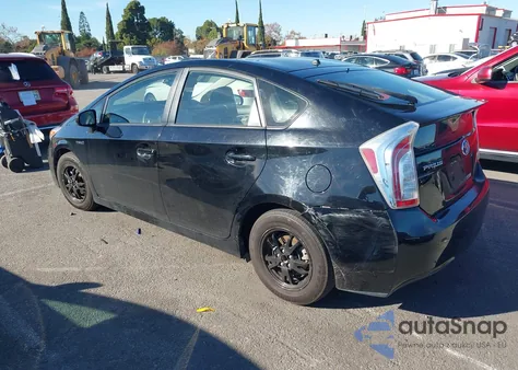 2015 Toyota Prius Two z USA, uszkodzony, nr VIN JTDKN3DU9F0430871